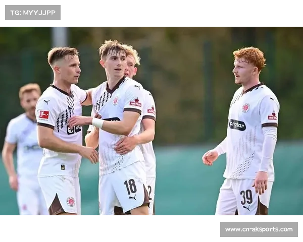 勒沃库森因阵容深度问题遭遇双线困境 勒沃库森因阵容深度问题遭遇双线困境