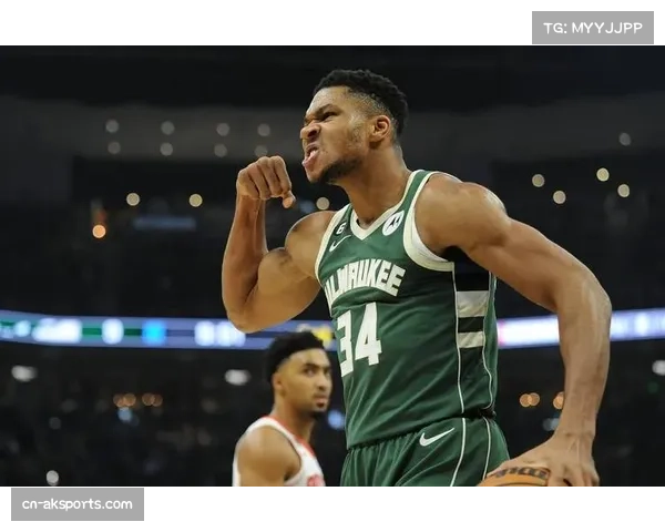 字母哥23分钟31+14+8刷新两项NBA历史纪录